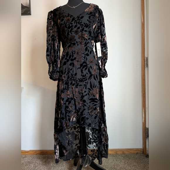 Eliza J Dresses & Skirts - Eliza J Floral Velvet Burnout High-Low Gown Dress Balloon Sleeve Size 10 NWT